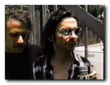 Notas de Prensa Sobre Dave y Los Problemas con las Drogas [Castellano]